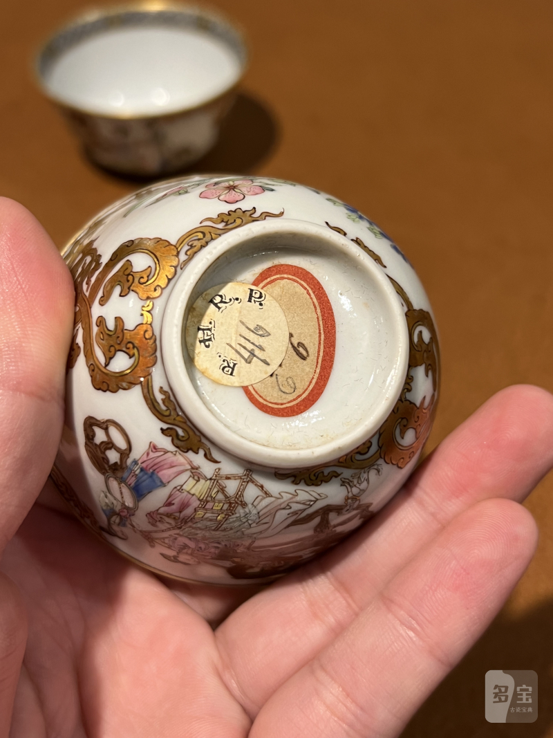 清雍正 珐琅彩仕女人物开窗花卉纹杯（一对） - 图5